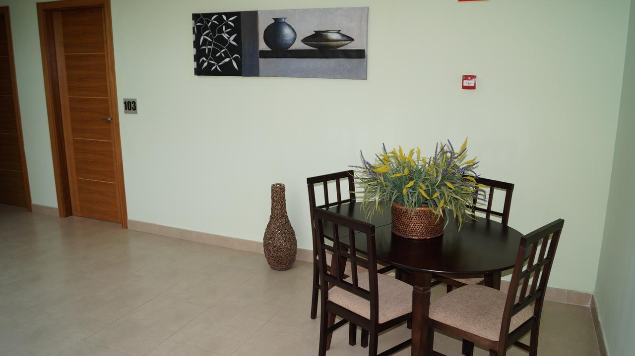 Hotel Area De Servicio Los Chopos Villaherreros Zewnętrze zdjęcie