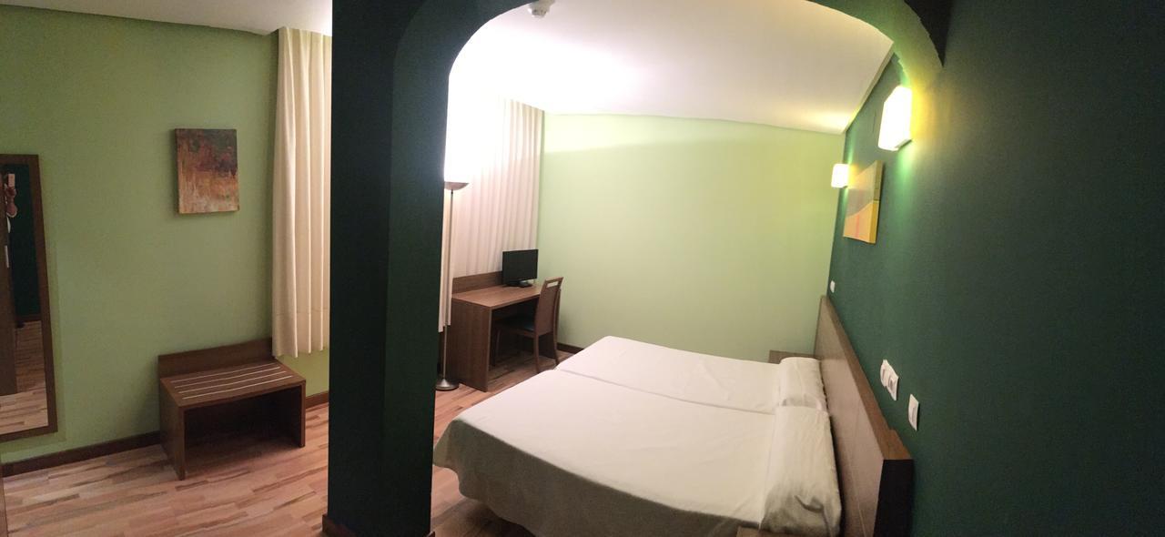 Hotel Area De Servicio Los Chopos Villaherreros Zewnętrze zdjęcie