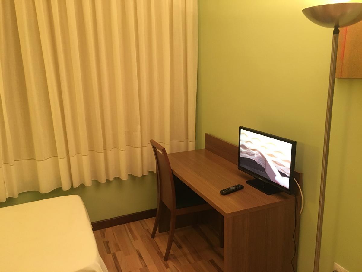 Hotel Area De Servicio Los Chopos Villaherreros Zewnętrze zdjęcie